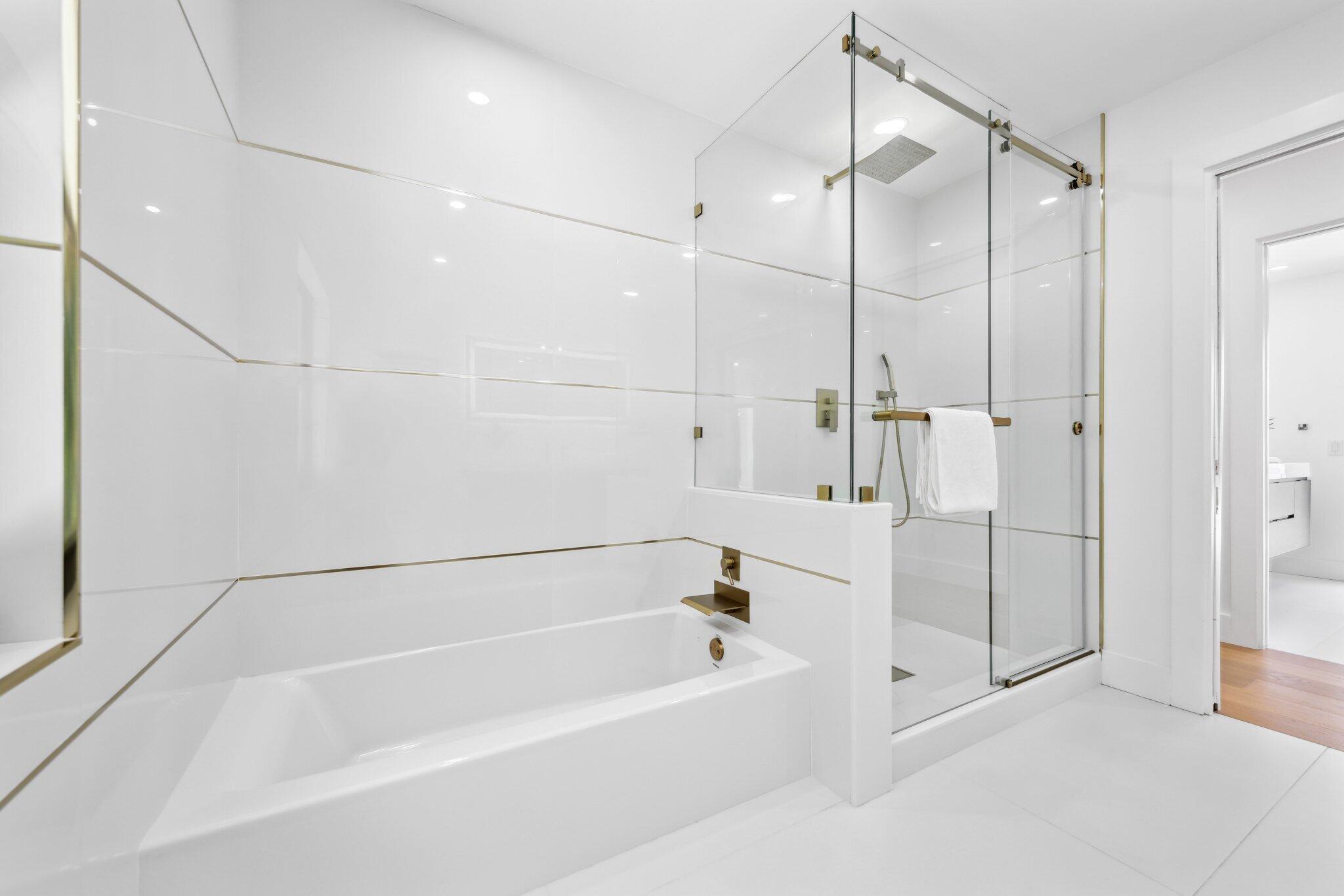 6794 Giralda Circle Boca Raton, FL 33433 - Photo 33 of 66 Primary bathroom 1