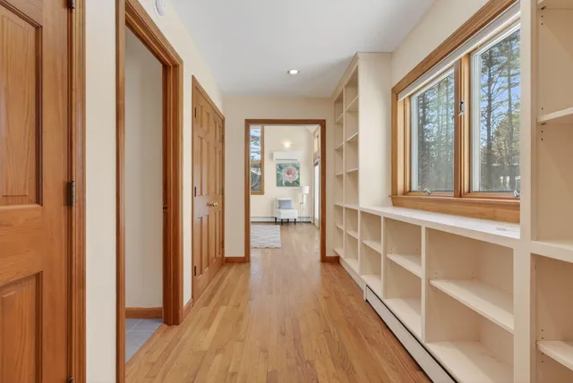 $1,049,000 | 200 Sisquisic Trail, Yarmouth, ME 04096