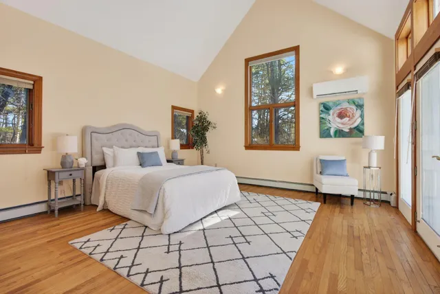 $1,049,000 | 200 Sisquisic Trail, Yarmouth, ME 04096