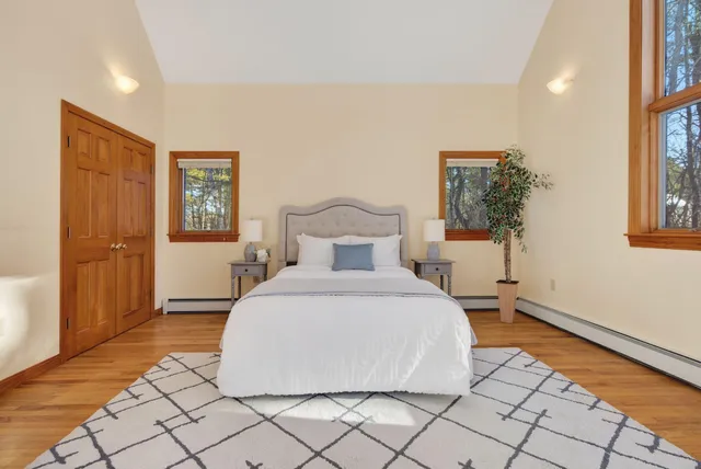 $1,049,000 | 200 Sisquisic Trail, Yarmouth, ME 04096