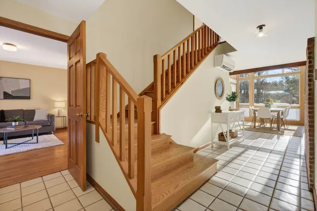 $1,049,000 | 200 Sisquisic Trail, Yarmouth, ME 04096