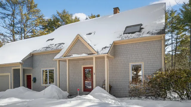 $1,049,000 | 200 Sisquisic Trail, Yarmouth, ME 04096