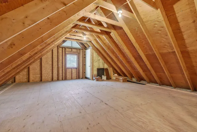 $1,049,000 | 200 Sisquisic Trail, Yarmouth, ME 04096