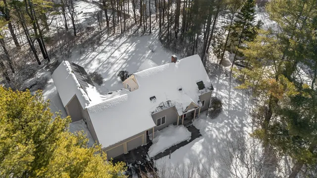 $1,049,000 | 200 Sisquisic Trail, Yarmouth, ME 04096