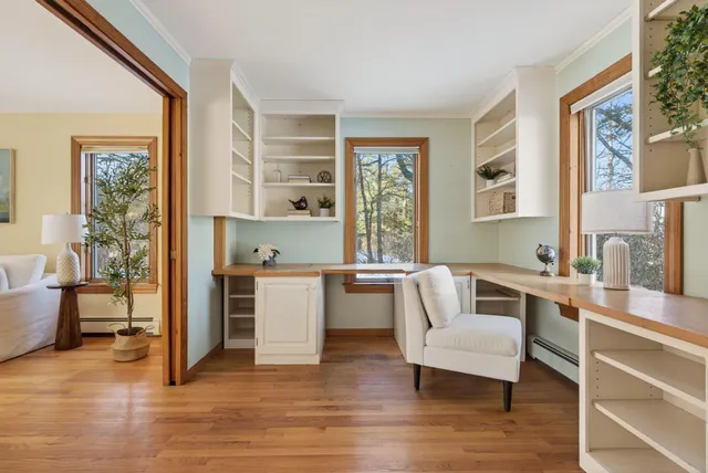 $1,049,000 | 200 Sisquisic Trail, Yarmouth, ME 04096