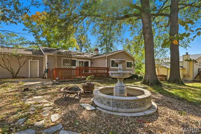 $260,000 | 215 Birchleaf Drive, St. Peters, MO 63376