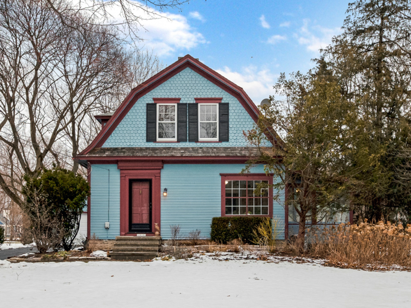 32W186 Army Trail Road Wayne, IL 60184 - Photo 1 of 27 a front view of a house with a yard