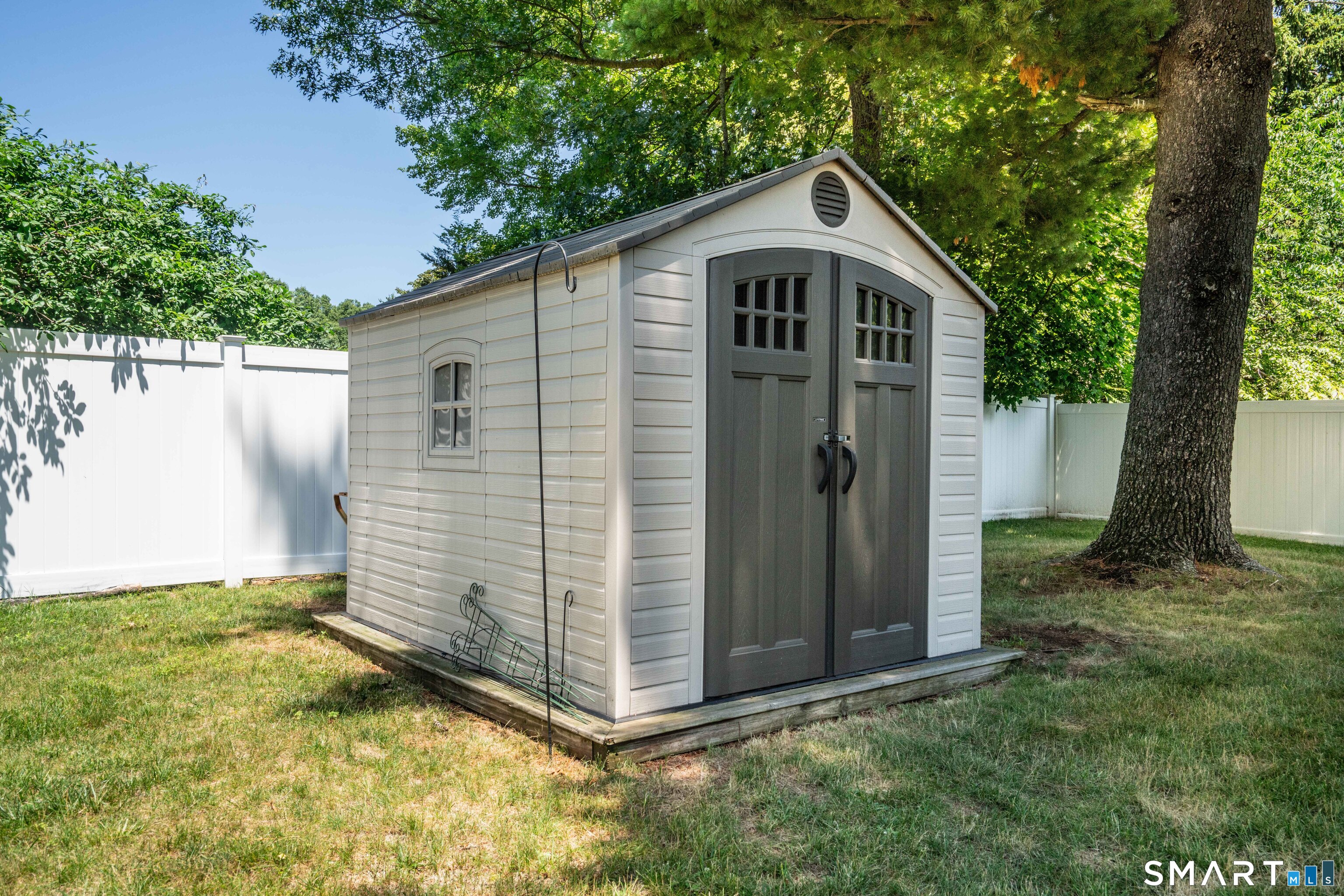 355 Burnham Street Manchester, CT 06042 - Photo 39 of 40