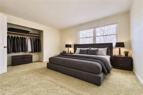 $300,000 | 3206 Brunton Drive, Glenshaw, PA 15116