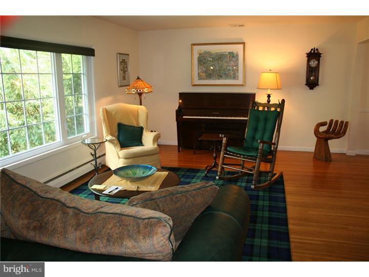 2310 Fairway Road Huntingdon Valley, PA 19006 - Photo 11 of 19 Gallery Image 11