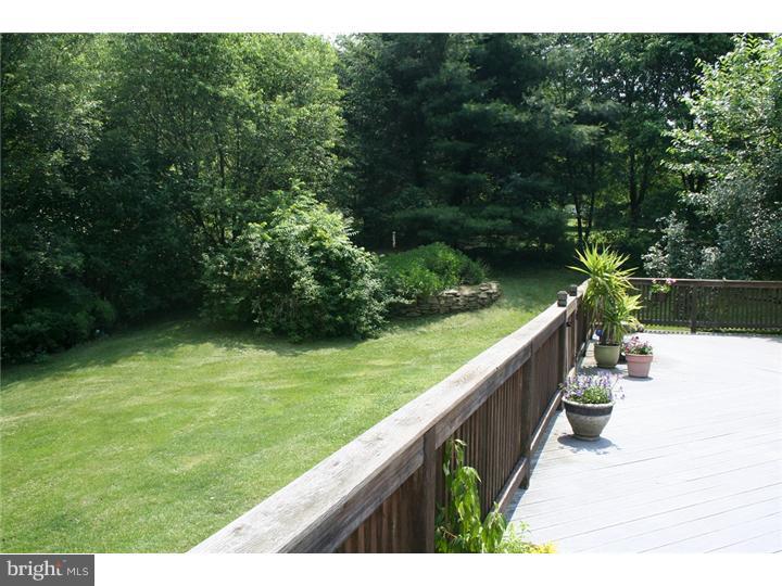 2310 Fairway Road Huntingdon Valley, PA 19006 - Photo 3 of 19 Gallery Image 3
