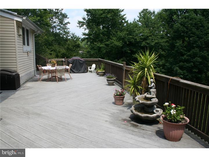 2310 Fairway Road Huntingdon Valley, PA 19006 - Photo 4 of 19 Gallery Image 4