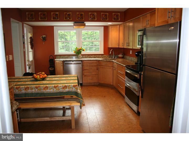 2310 Fairway Road Huntingdon Valley, PA 19006 - Photo 6 of 19 Gallery Image 6