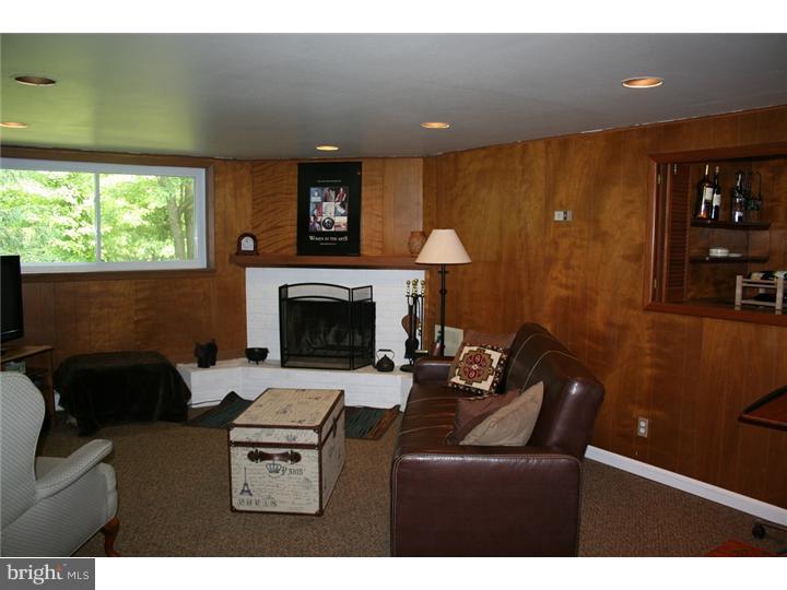 2310 Fairway Road Huntingdon Valley, PA 19006 - Photo 8 of 19 Gallery Image 8