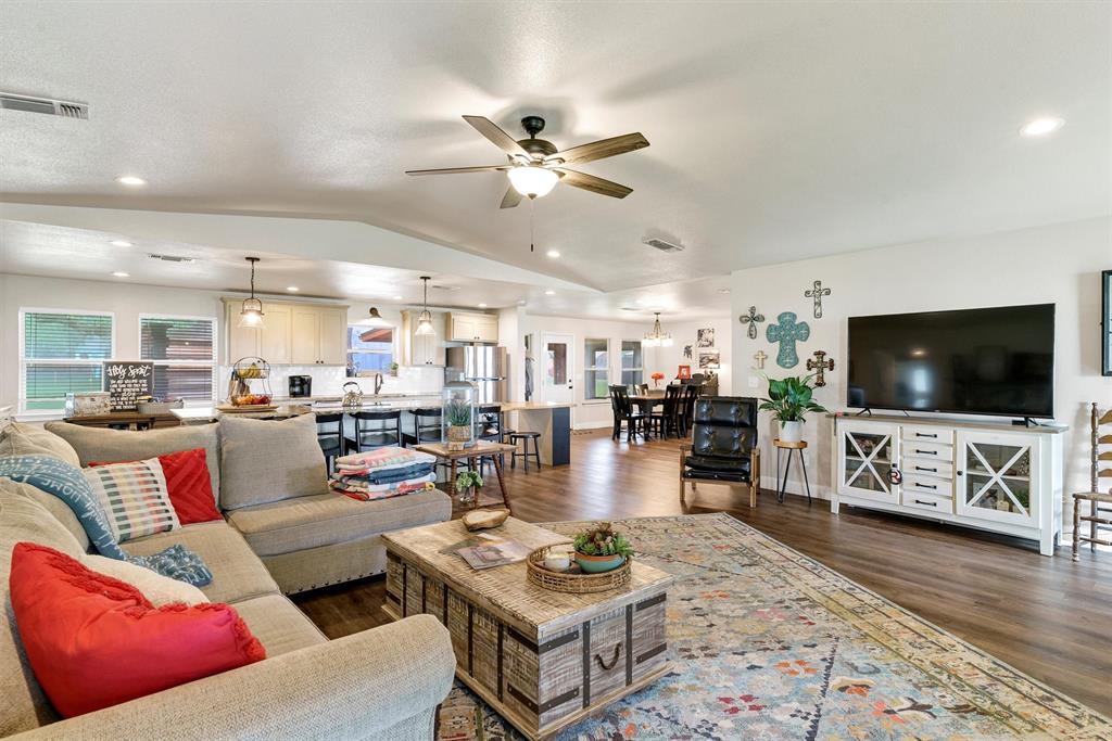 1900 Campbell Road Tolar, TX 76476 - Photo 11 of 35