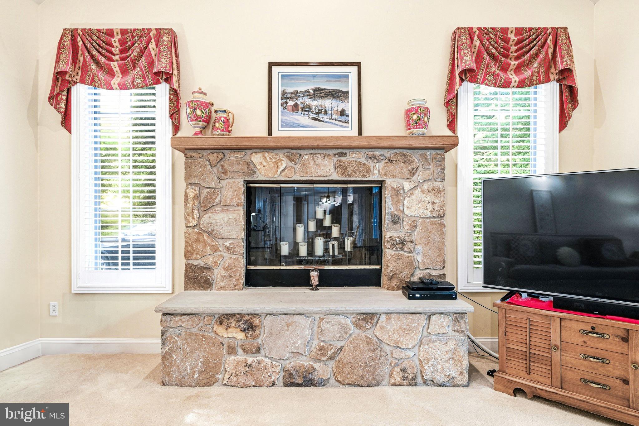 101 Ridings Boulevard Chadds Ford, PA 19317 - Photo 14 of 38 Natural Stone Fireplace