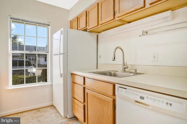 $300,000 | 9278 Cherry Lane, Unit 91, Laurel, MD 20708