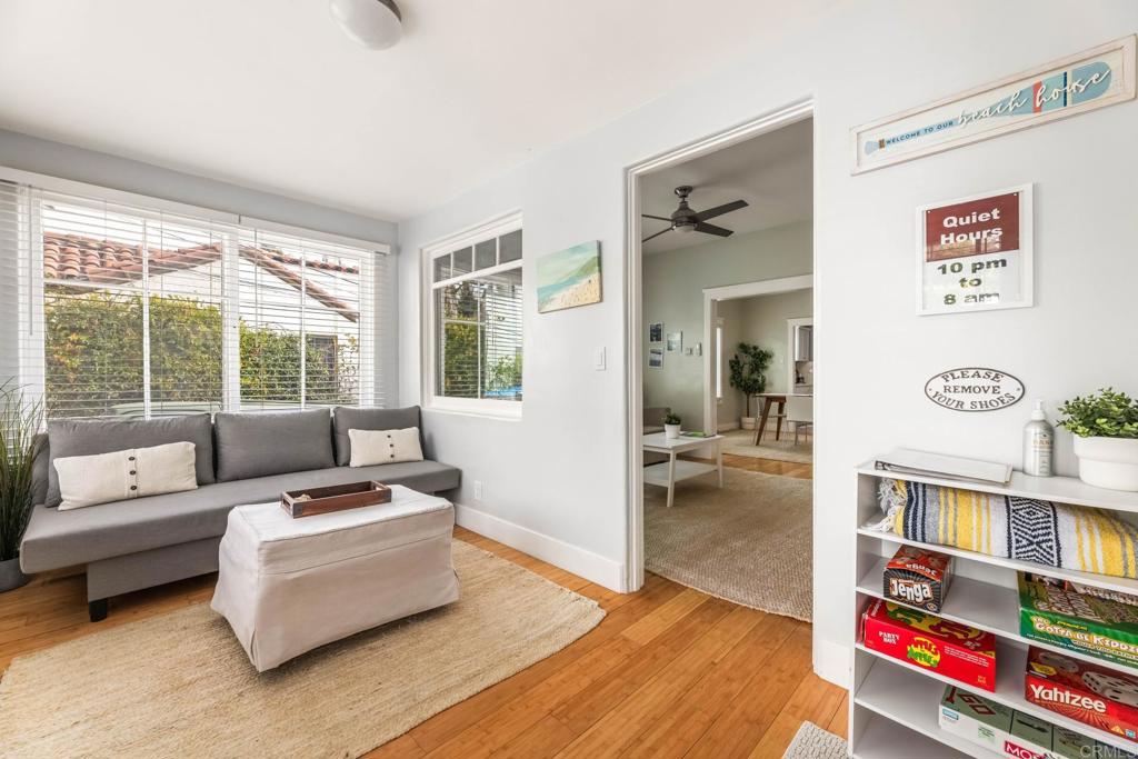 2432 3rd Street Santa Monica, CA 90405 - Photo 38 of 62 a living room with furniture and a book shelf