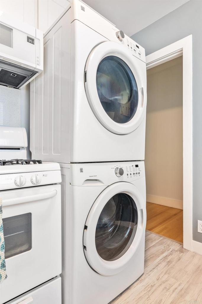 2432 3rd Street Santa Monica, CA 90405 - Photo 7 of 62 a utility room with dryer and washer