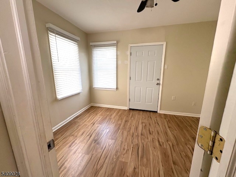 111 Watson Drive Dover, NJ 07801 - Photo 7 of 20