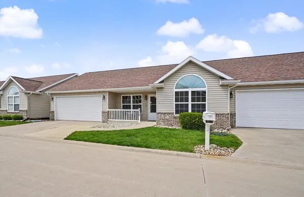 $220,000 | 513 Douglas Drive, Gibson City, IL 60936