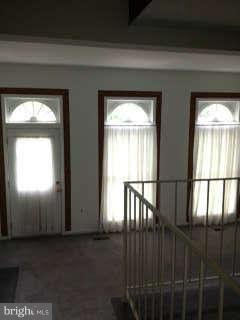 8066 Powderbrook Lane Springfield, VA 22153 - Photo 2 of 5 Living Room