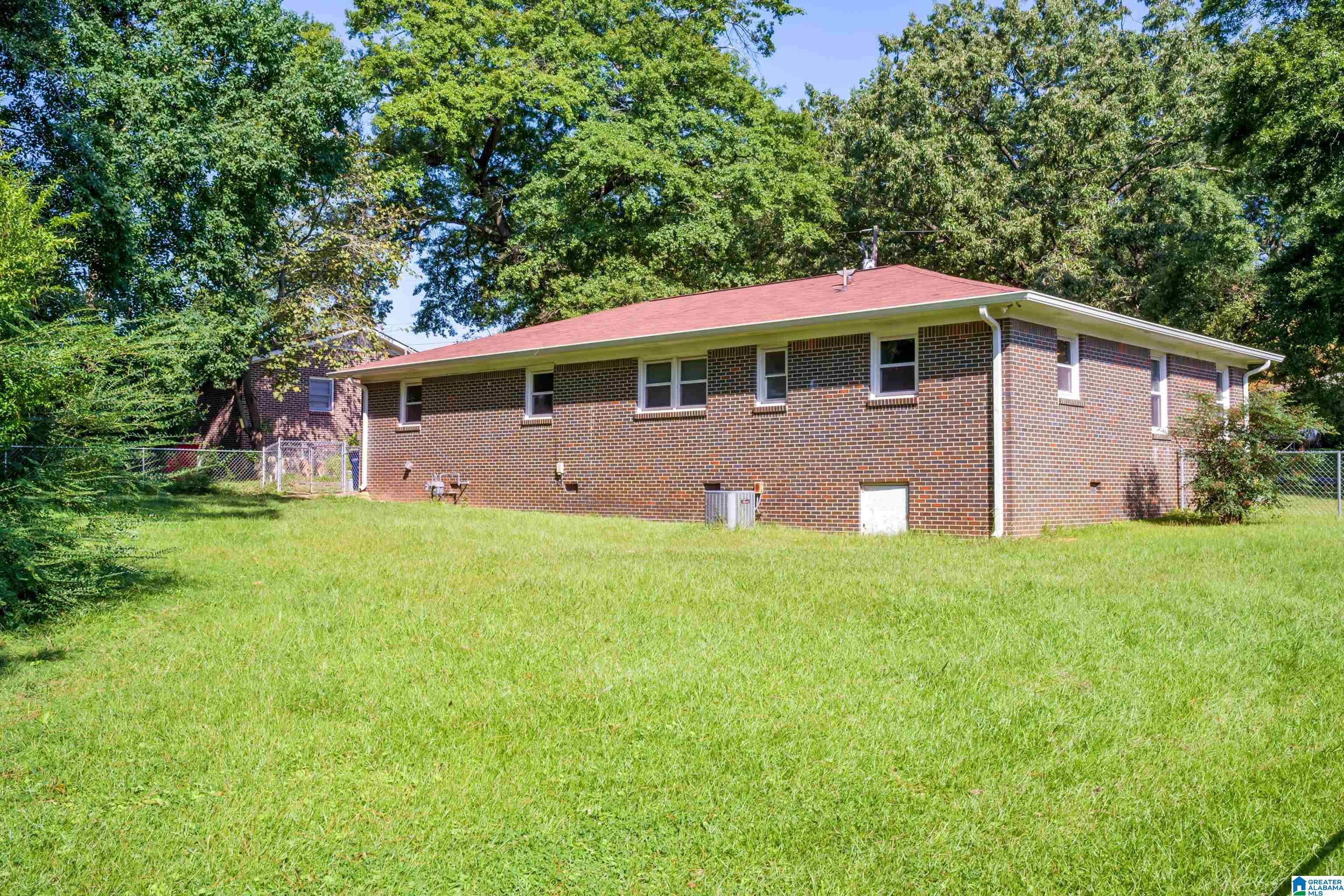 703 3rd Avenue Northwest Alabaster, AL 35007 - Photo 5 of 28