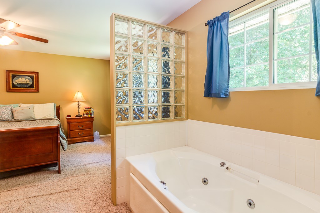 206 Wynmere Way Seneca, SC 29672 - Photo 17 of 35 Gallery Image 17