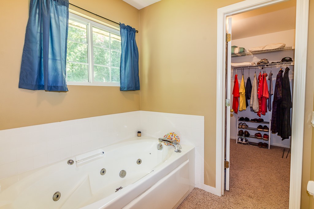 206 Wynmere Way Seneca, SC 29672 - Photo 18 of 35 Gallery Image 18