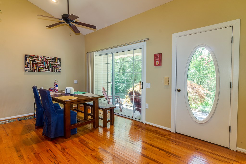 206 Wynmere Way Seneca, SC 29672 - Photo 5 of 35 Gallery Image 5