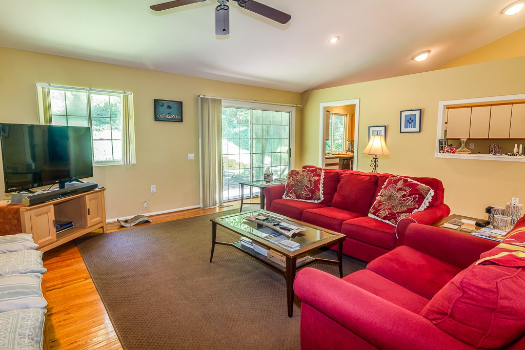 206 Wynmere Way Seneca, SC 29672 - Photo 9 of 35 Gallery Image 9