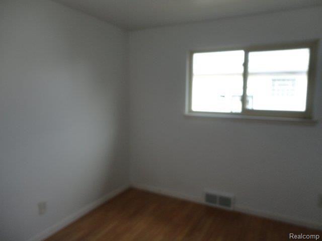 6700 Evergreen Road Detroit, MI 48228 - Photo 8 of 12 DSC01080.JPG