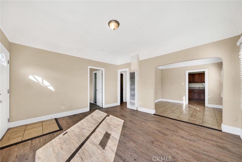 1905 East Palmer Street Compton, CA 90221 - Photo 10 of 32