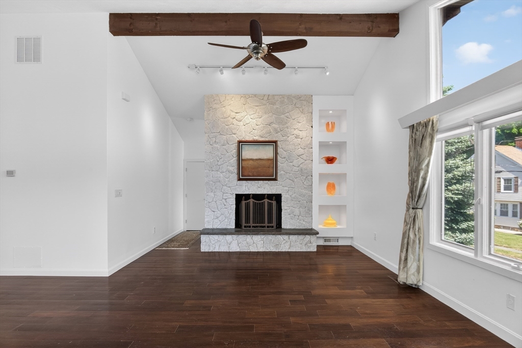 18 Roosevelt Road Medford, MA 02155 - Photo 8 of 42