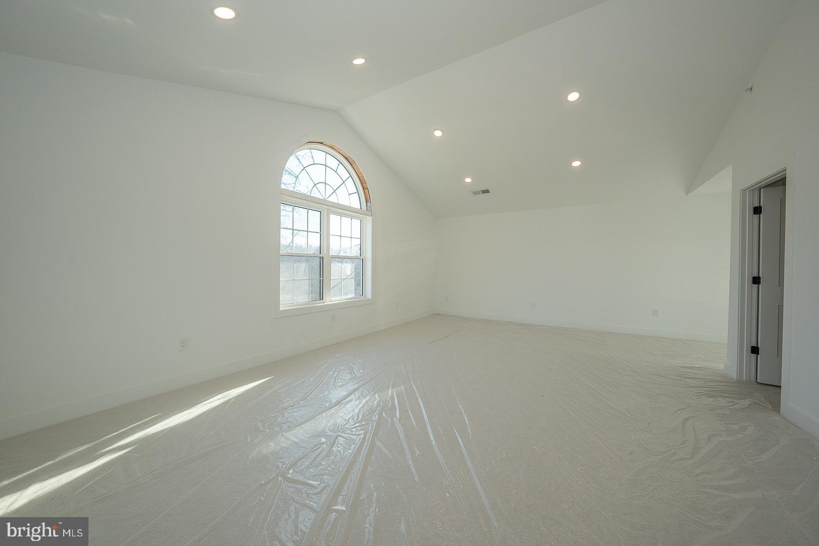 2627 County Line Road Chalfont, PA 18914 - Photo 23 of 36 Main bedroom
