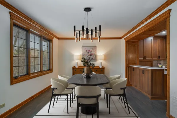 $1,450,000 | 2009 Mackenzie Place, Unit 2009, Wheaton, IL 60187