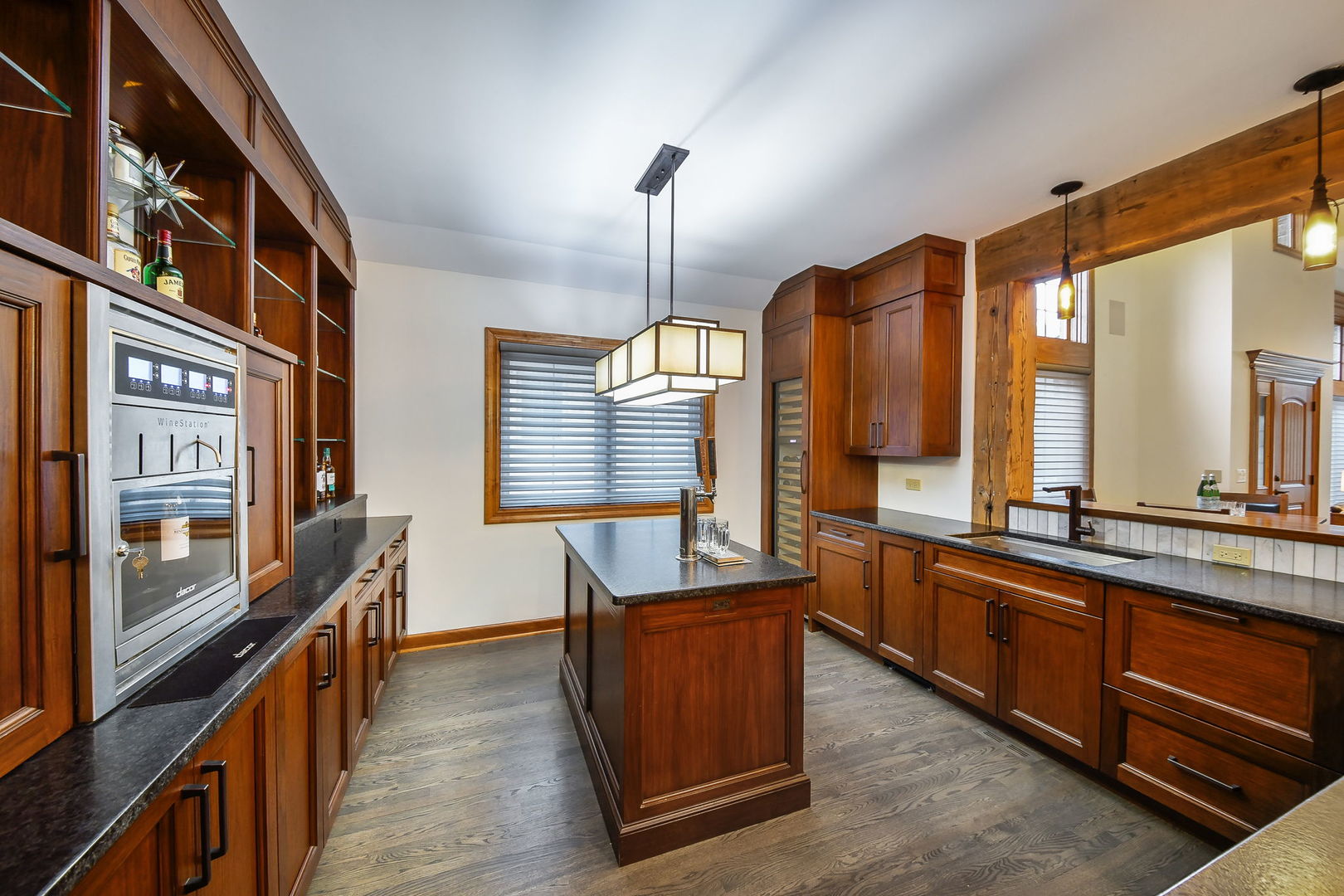 2009 Mackenzie Place, Unit 2009 Wheaton, IL 60187 - Photo 20 of 53 a kitchen with lots of counter top space