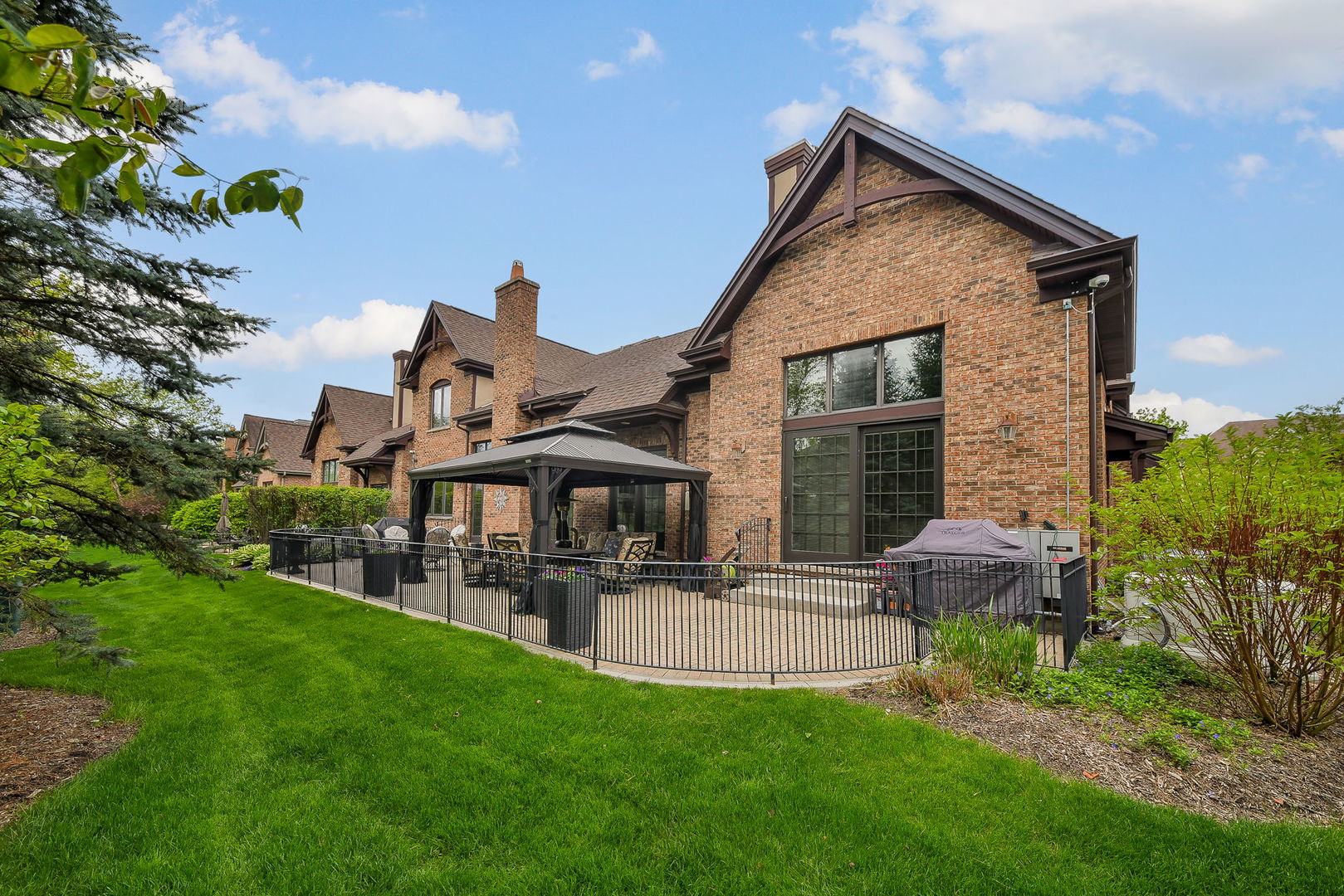 2009 Mackenzie Place, Unit 2009 Wheaton, IL 60187 - Photo 46 of 53