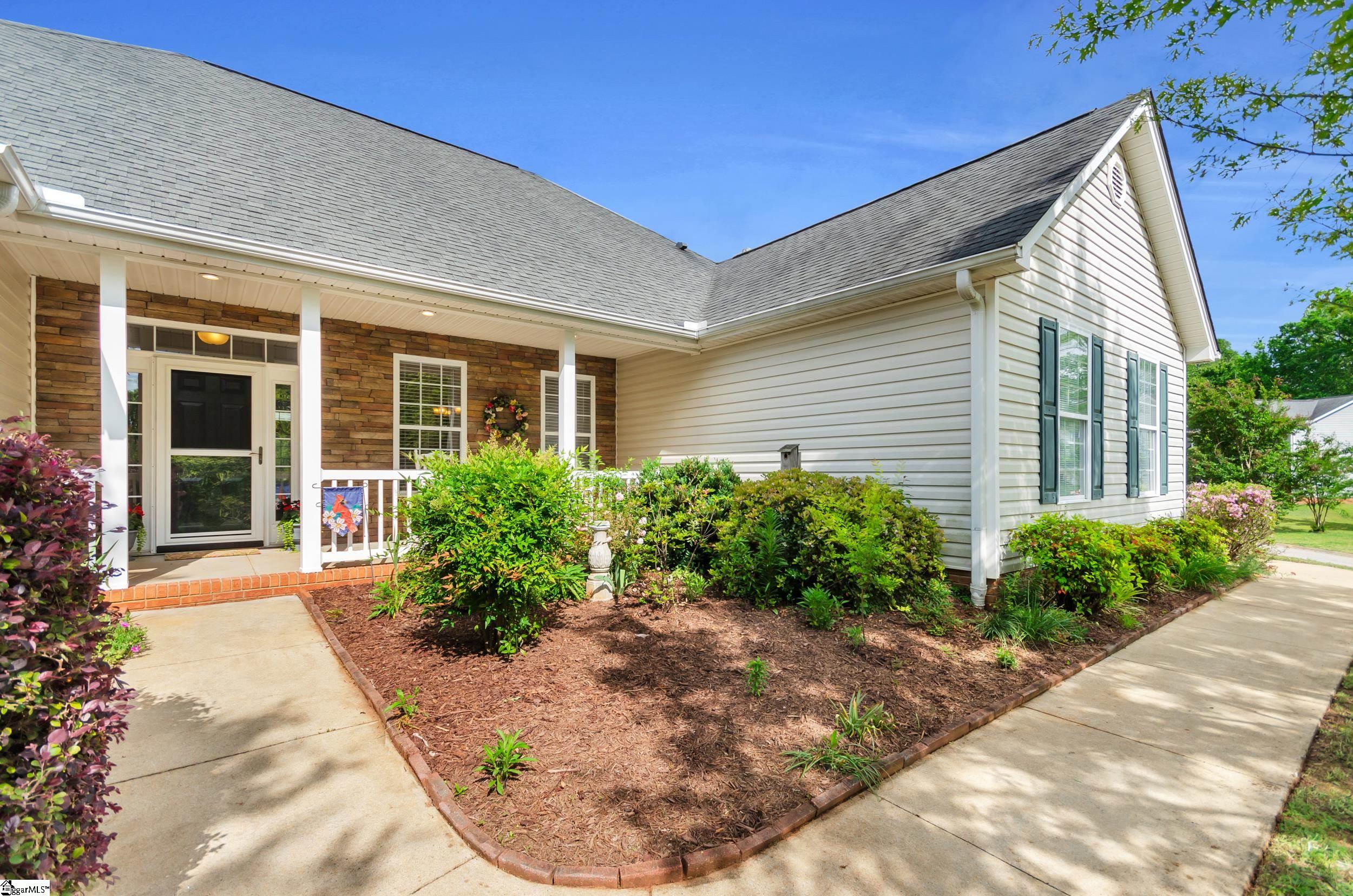110 Faulkner Circle Greer, SC 29651 - Photo 1 of 18 Gallery Image 1