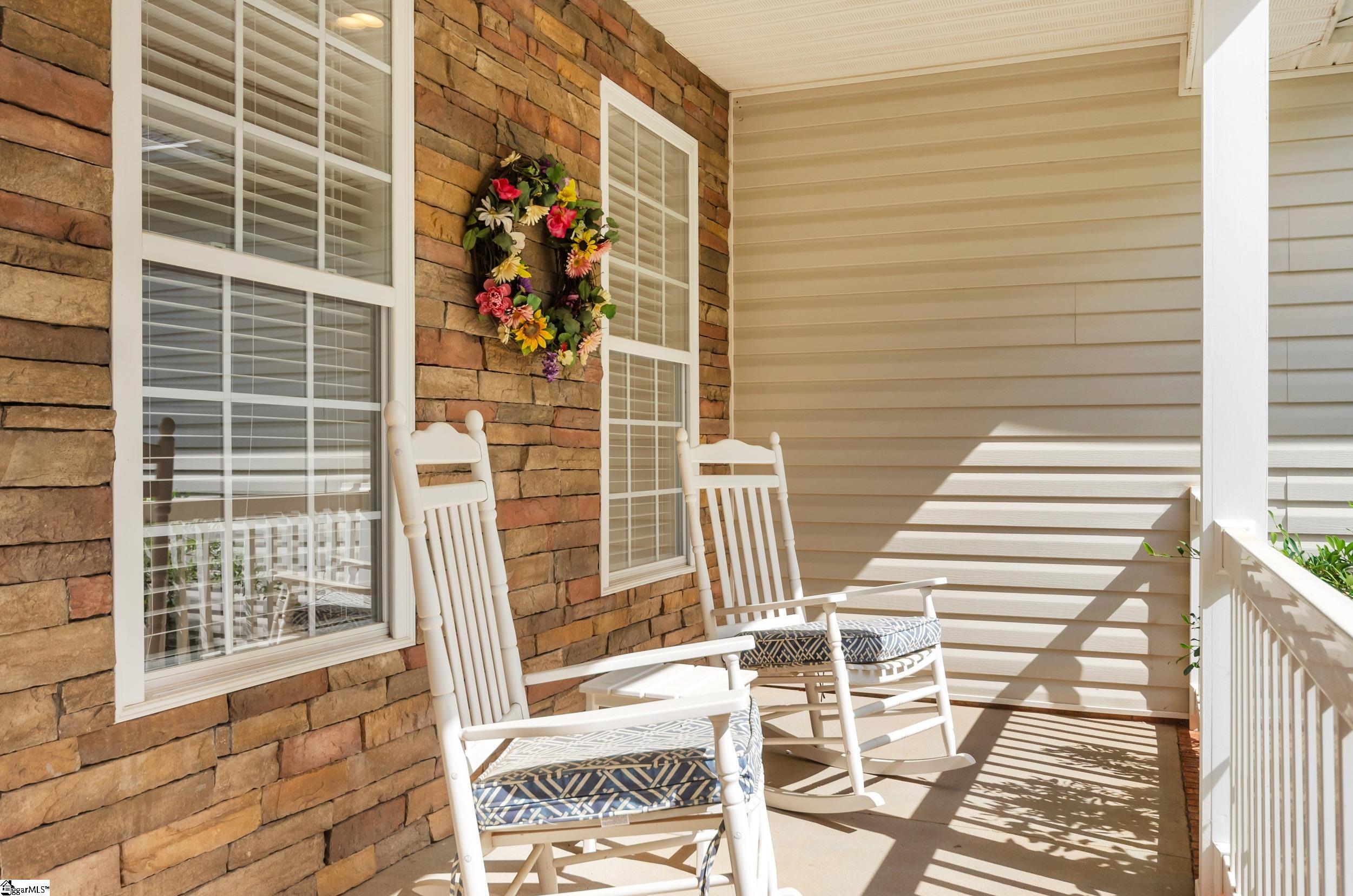 110 Faulkner Circle Greer, SC 29651 - Photo 2 of 18 Gallery Image 2