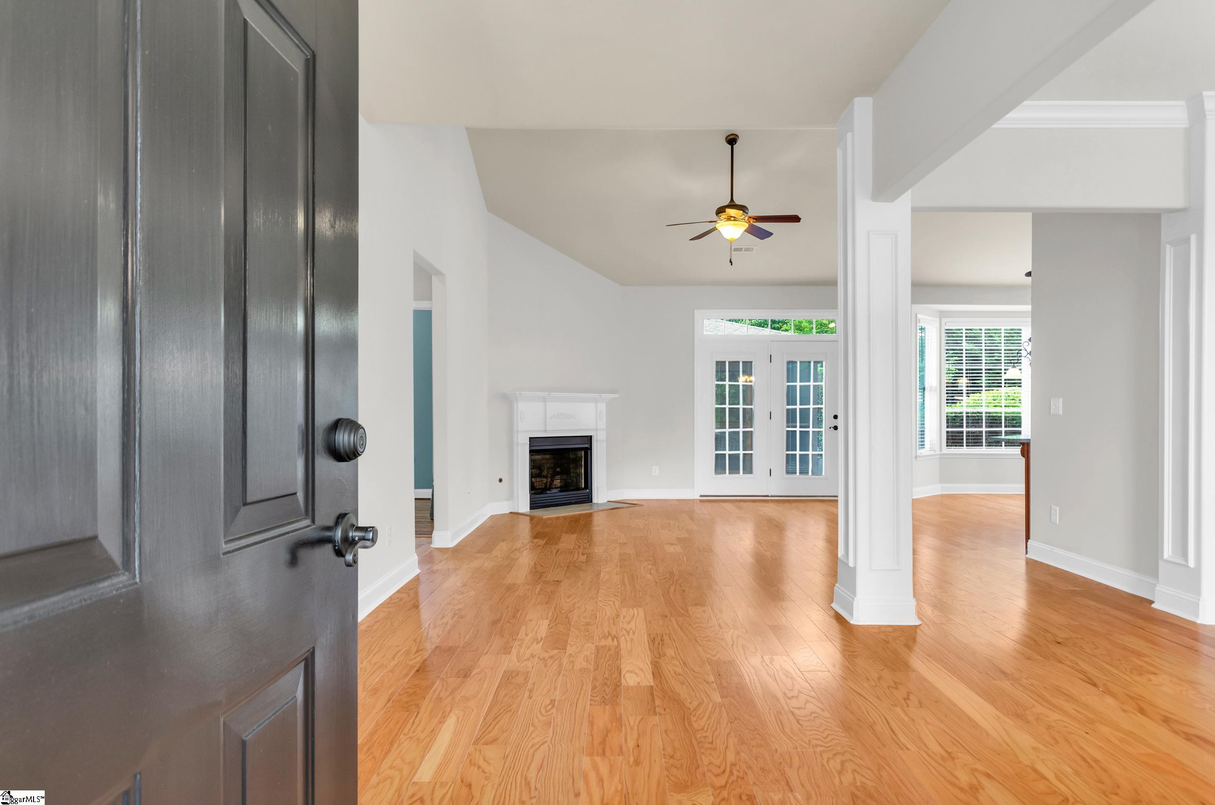 110 Faulkner Circle Greer, SC 29651 - Photo 3 of 18 Gallery Image 3