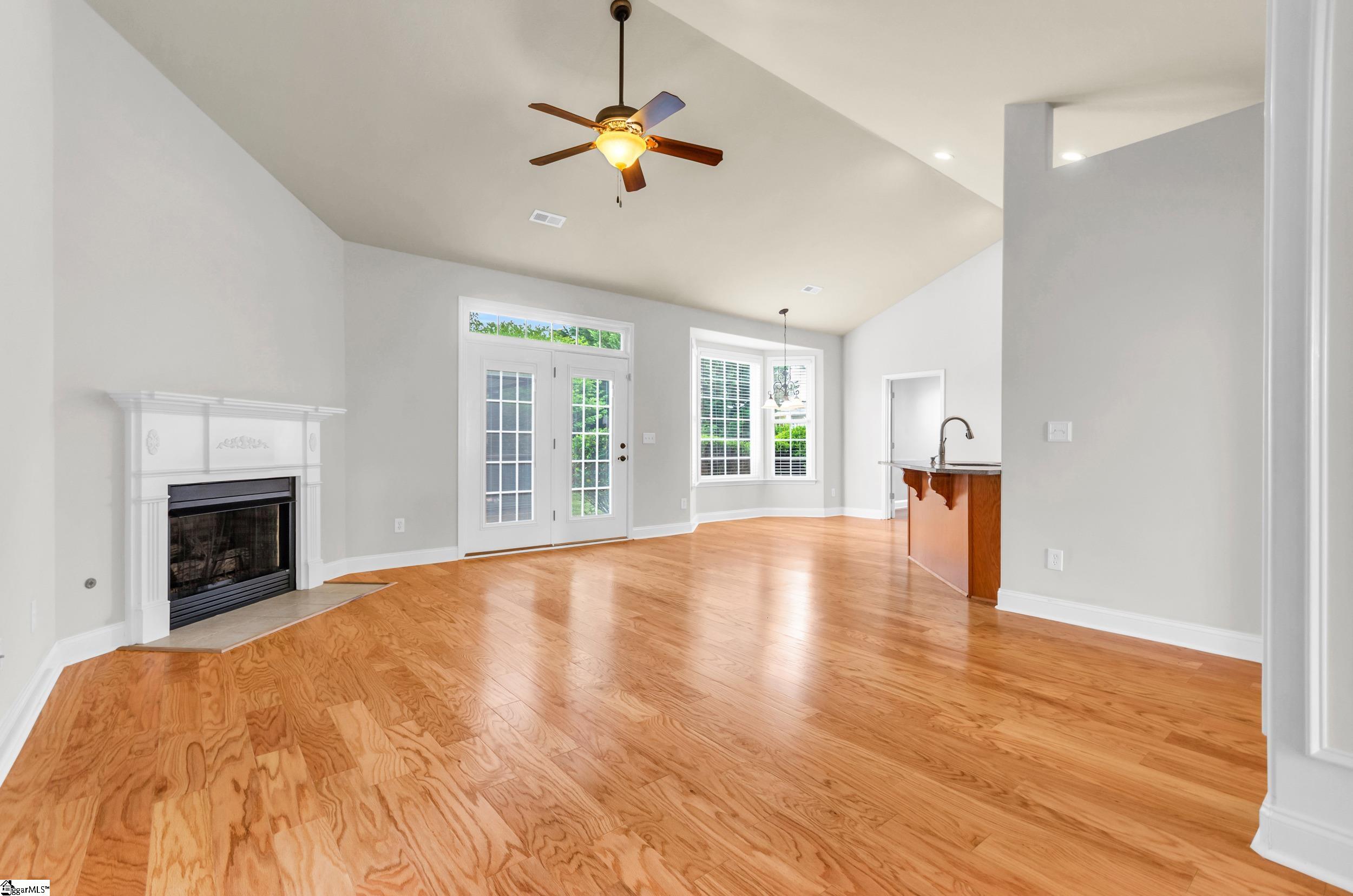 110 Faulkner Circle Greer, SC 29651 - Photo 5 of 18 Gallery Image 5