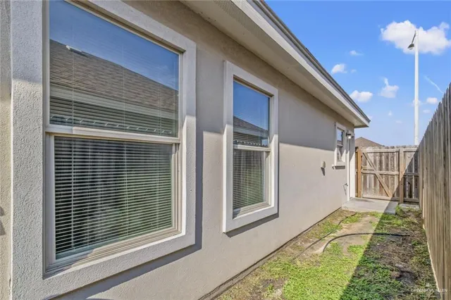 $1,000 | 512 Downing Avenue, Unit 2, Edinburg, TX 78539