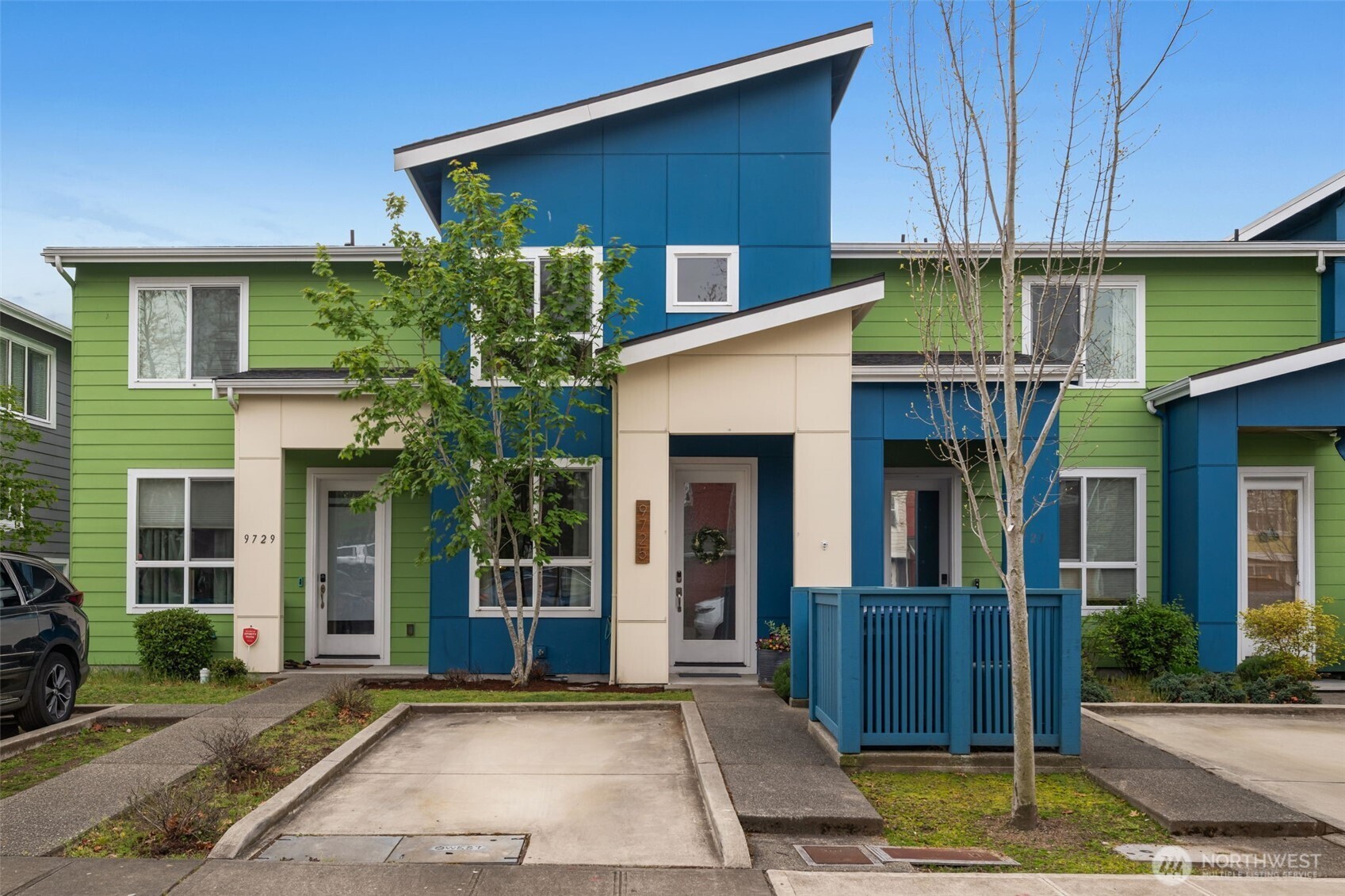 9725 10th Place Southwest Seattle, WA 98106 - Photo 1 of 40