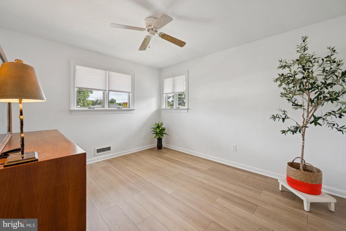 17 Randy Road Glendora, NJ 08029 - Photo 14 of 27 Gallery Image 14