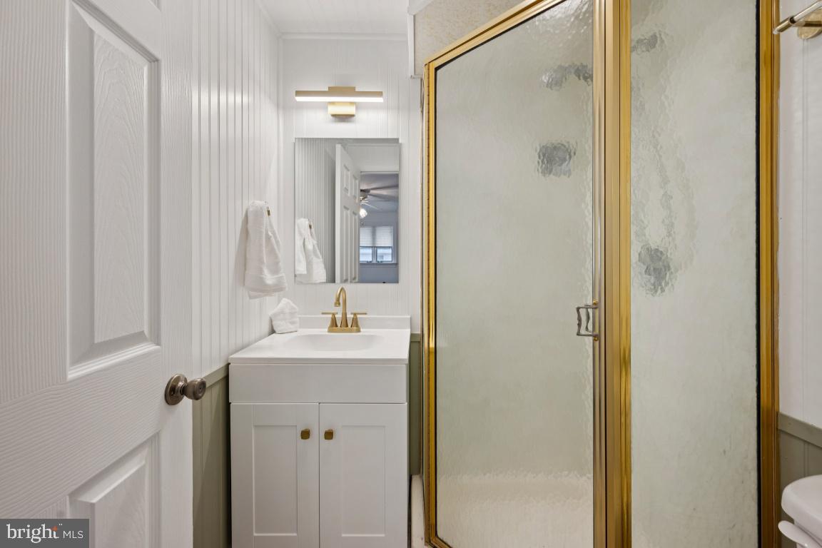 17 Randy Road Glendora, NJ 08029 - Photo 18 of 27 Primary Bath