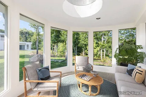 $5,295,000 | 147 Old Northwest Road, East Hampton, NY 11937