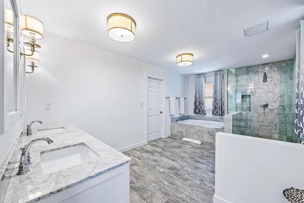 $20,000 | 5 North Beach Road, Jupiter Island, FL 33455