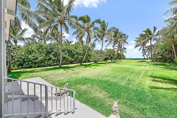 $20,000 | 5 North Beach Road, Jupiter Island, FL 33455