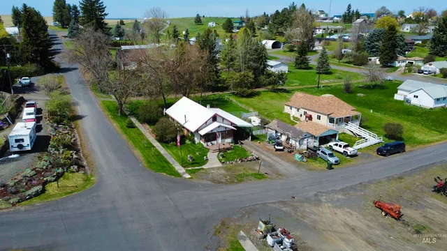 $225,000 | 412 Walnut Street, Nezperce, ID 83543